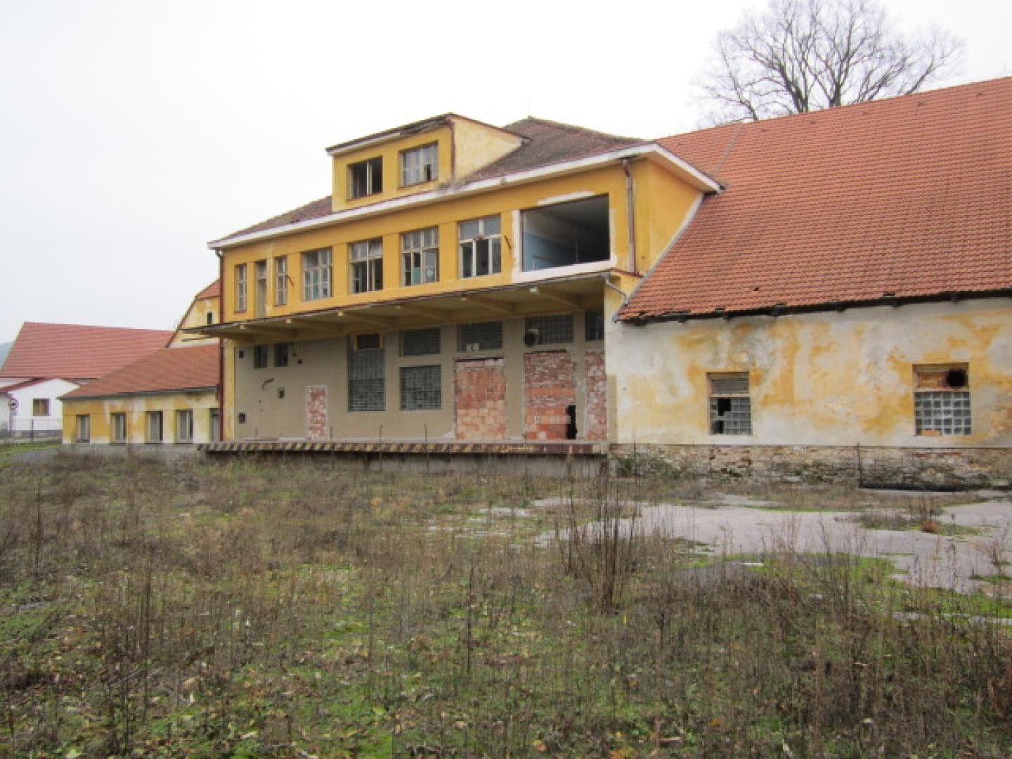 Prodej komerčního prostoru 10000 m² - foto 5
