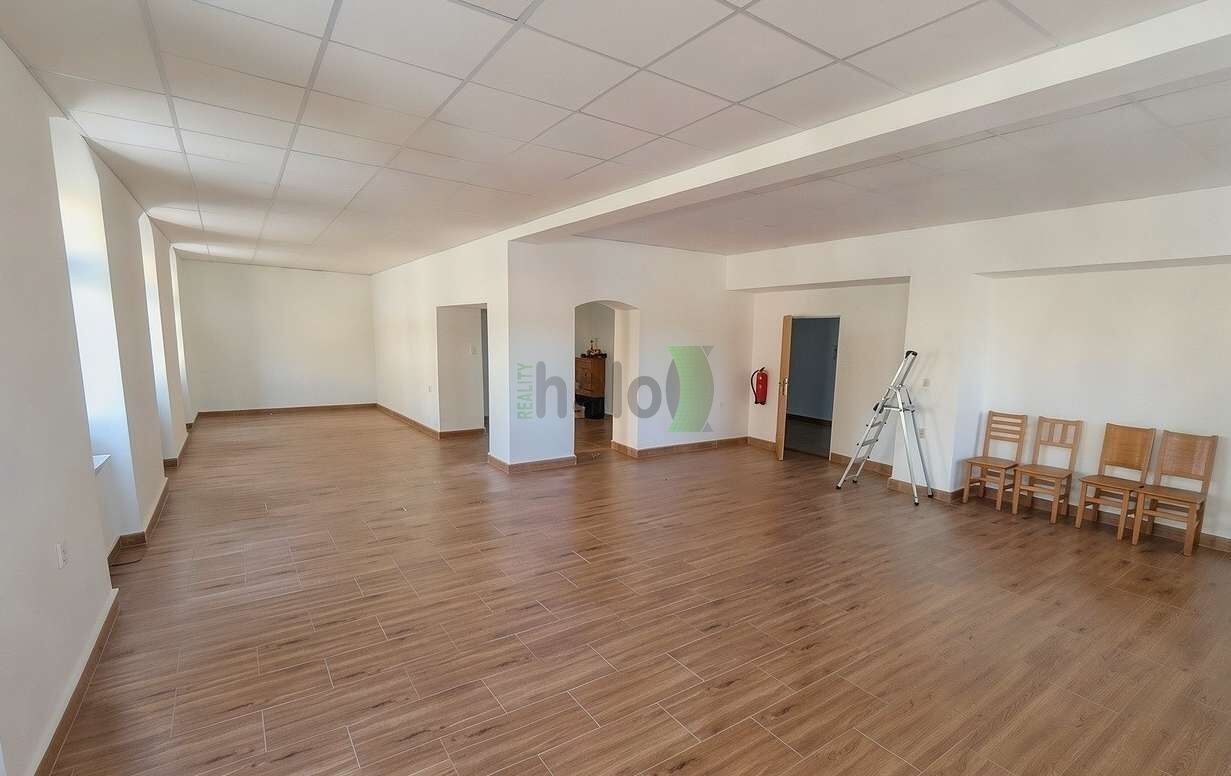 Pronájem komerčního prostoru 90 m² - foto 4