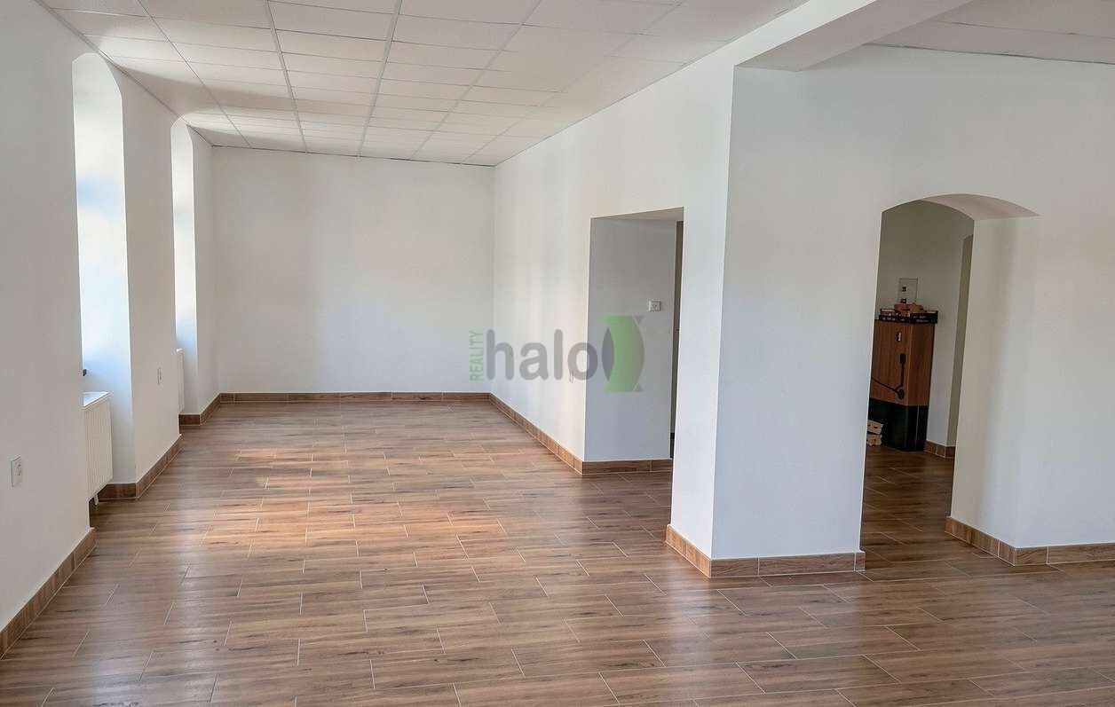 Pronájem komerčního prostoru 90 m² - foto 8