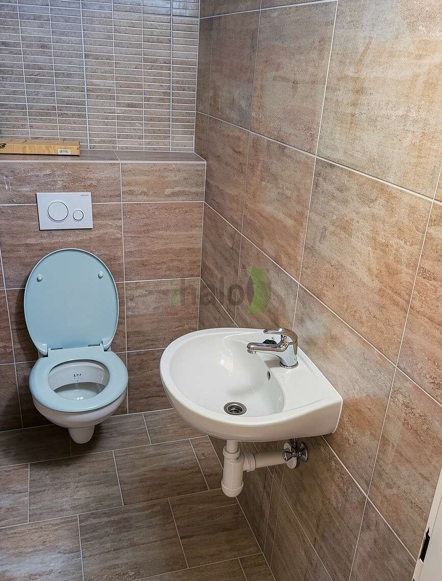 Pronájem komerčního prostoru 90 m² - foto 15