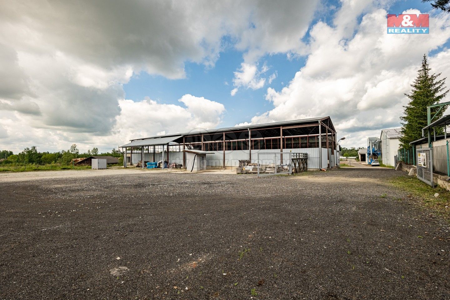 Prodej komerčního prostoru 660 m² - foto 7