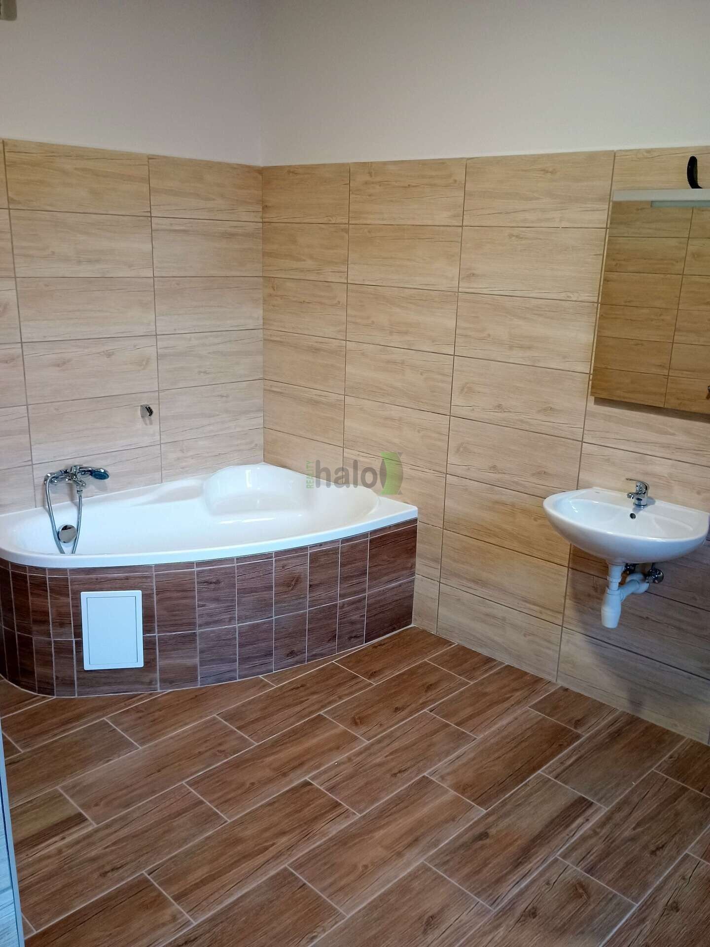 Pronájem bytu 3+kk 72 m² - foto 8
