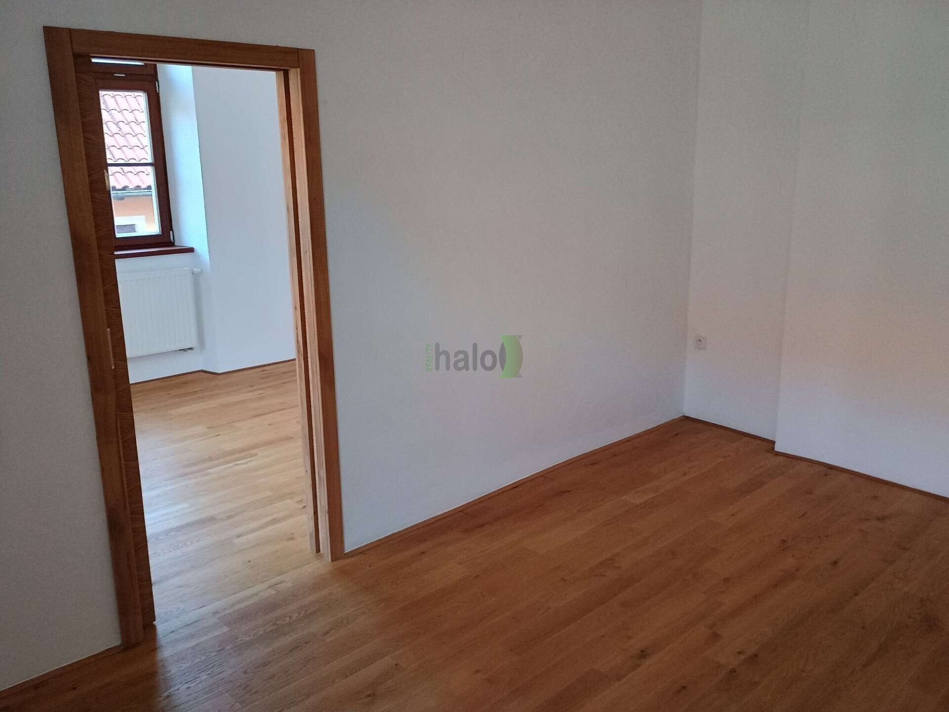 Pronájem bytu 3+kk 72 m² - foto 12