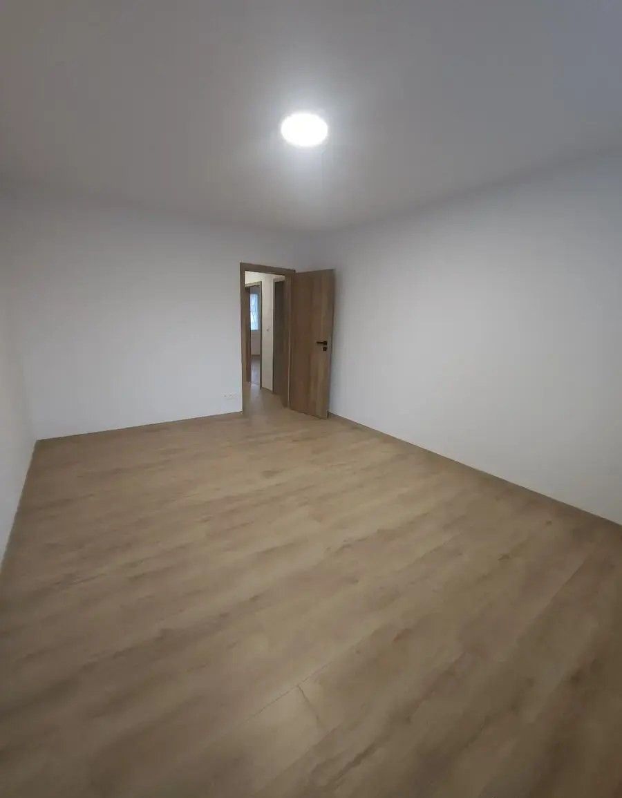 Pronájem bytu 2+kk 57 m² - foto 5
