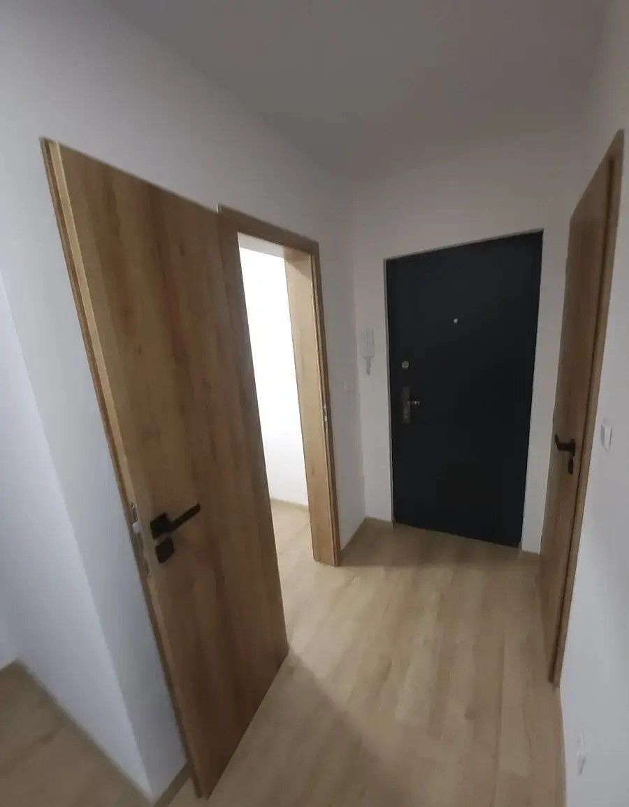 Pronájem bytu 2+kk 57 m² - foto 6