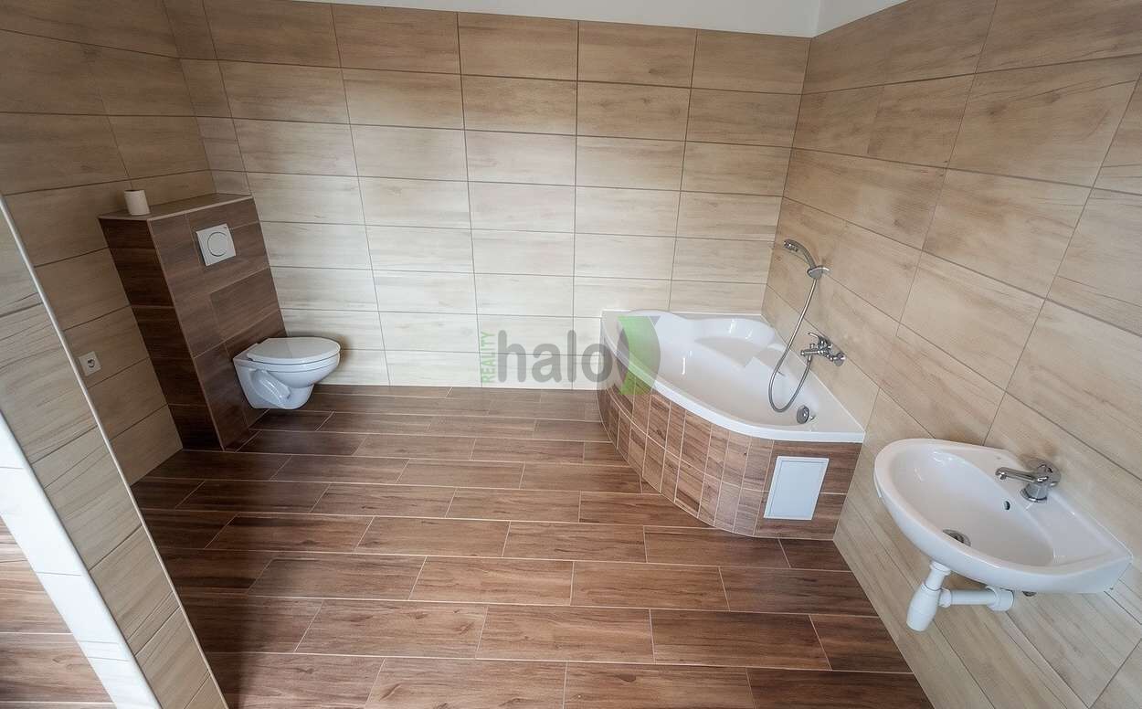 Pronájem bytu 3+kk 76 m² - foto 5