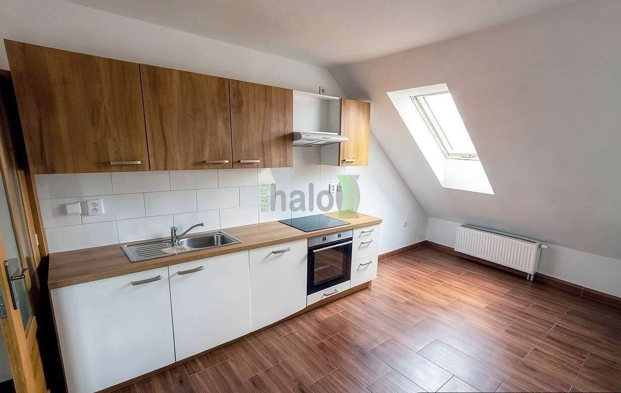 Pronájem bytu 3+kk 76 m² - foto 2
