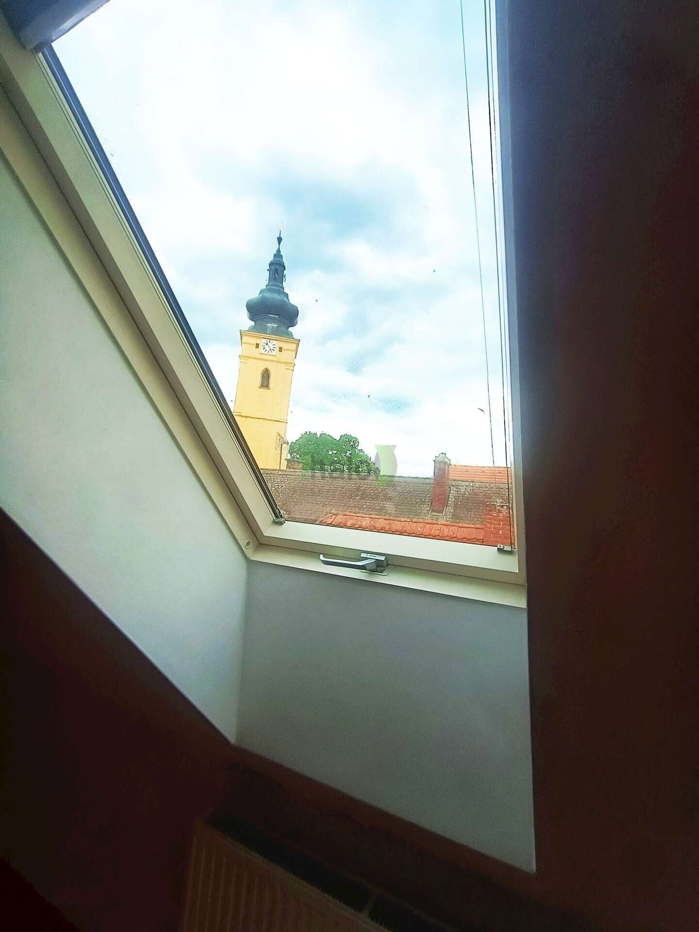 Pronájem bytu 3+kk 76 m² - foto 12