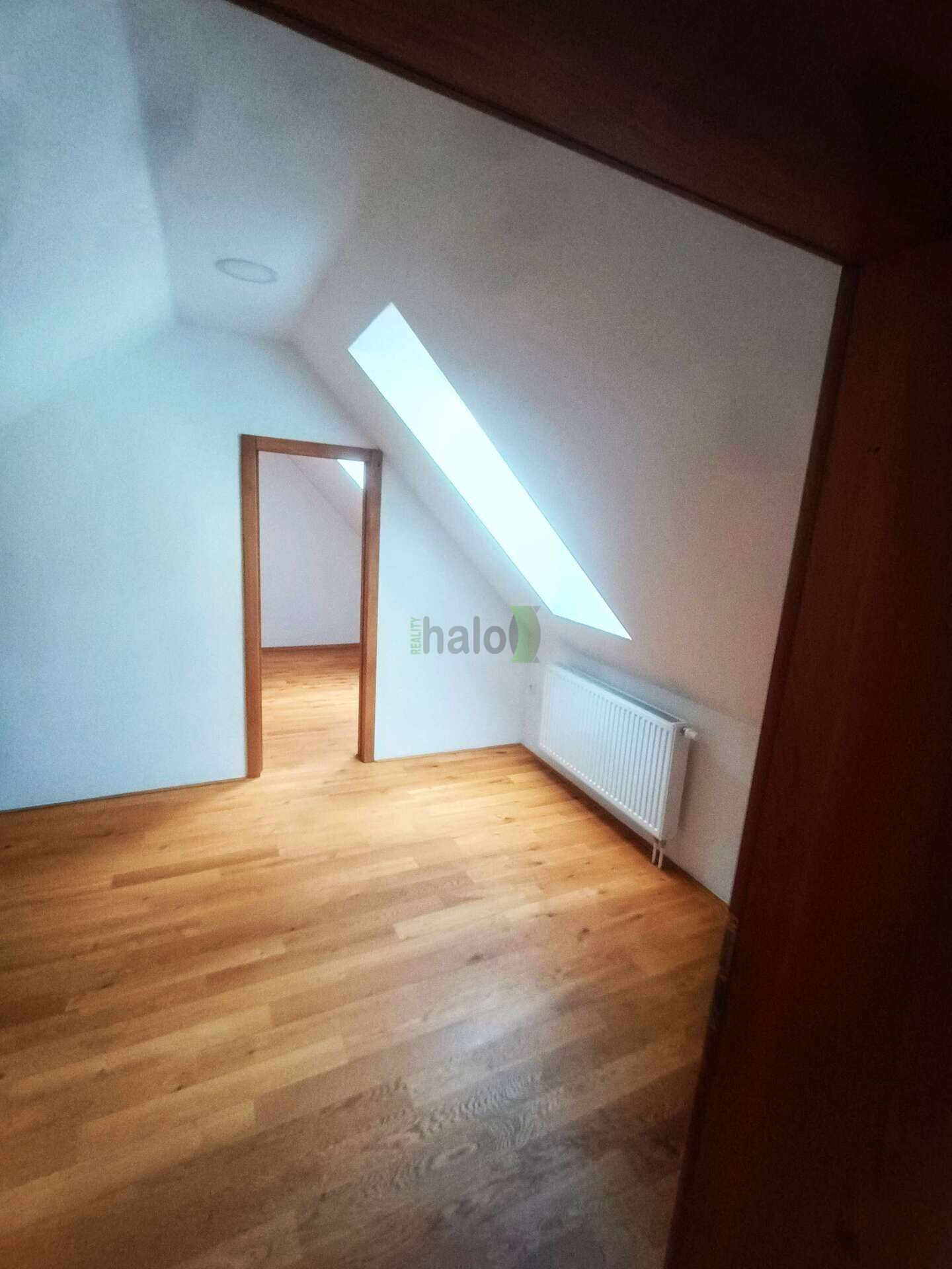 Pronájem bytu 3+kk 76 m² - foto 14