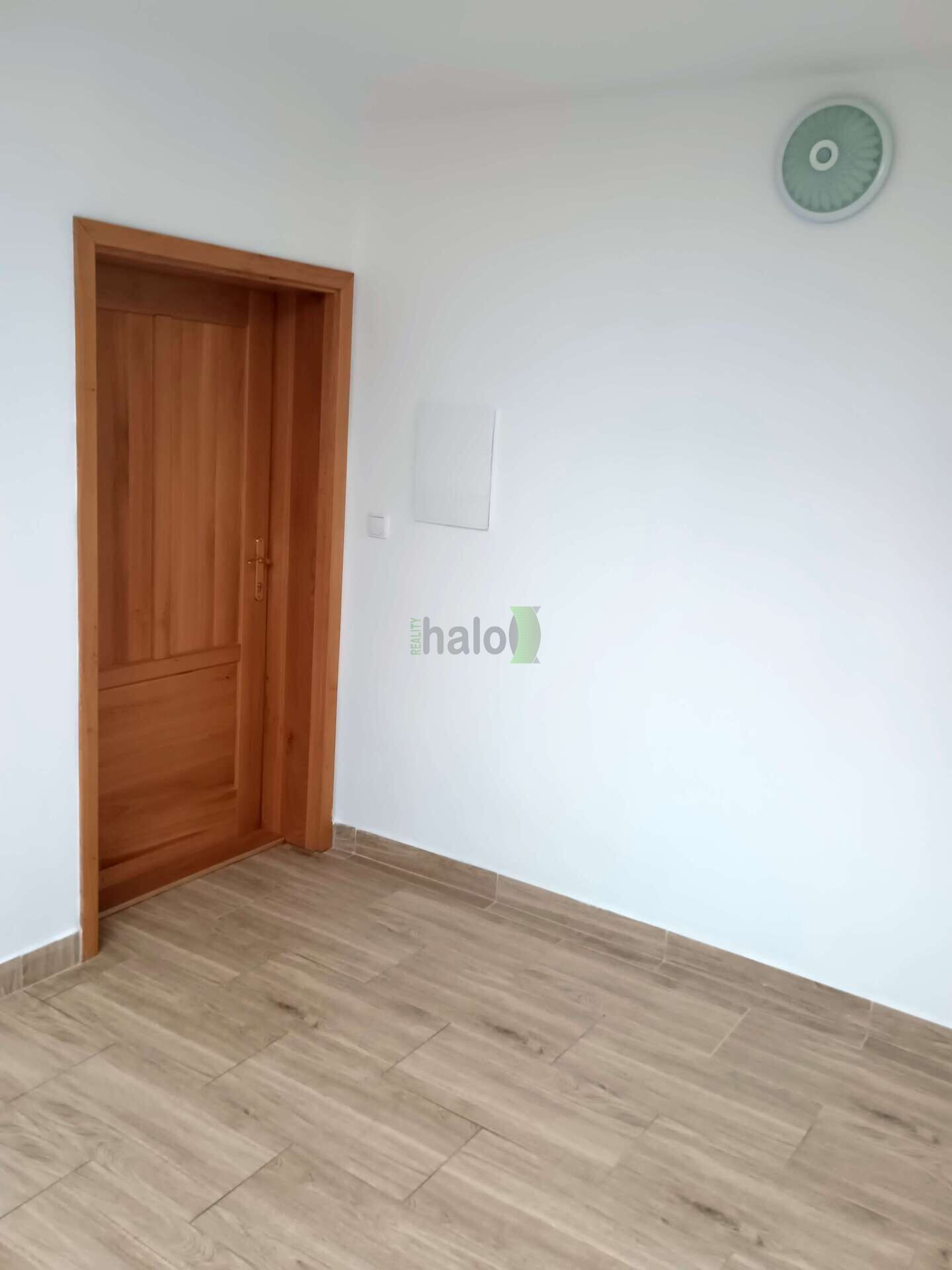 Pronájem bytu 3+kk 76 m² - foto 21