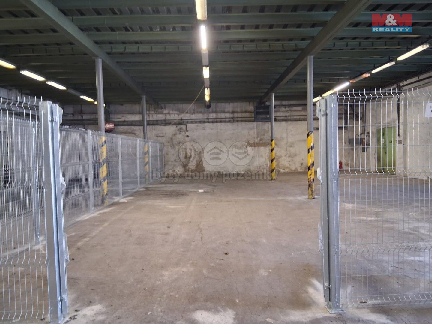 Pronájem komerčního prostoru 195 m² - foto 1