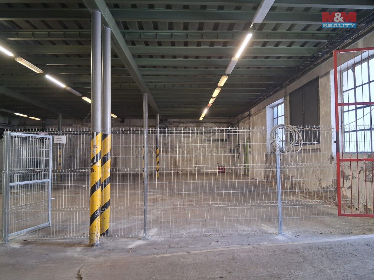Pronájem komerčního prostoru 195 m² - foto 3