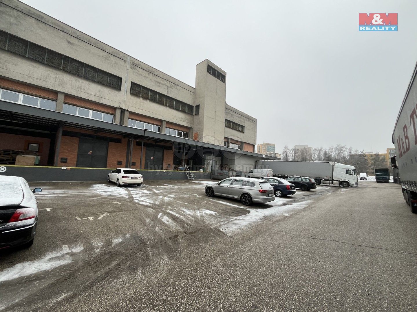 Pronájem komerčního prostoru 600 m² - foto 4