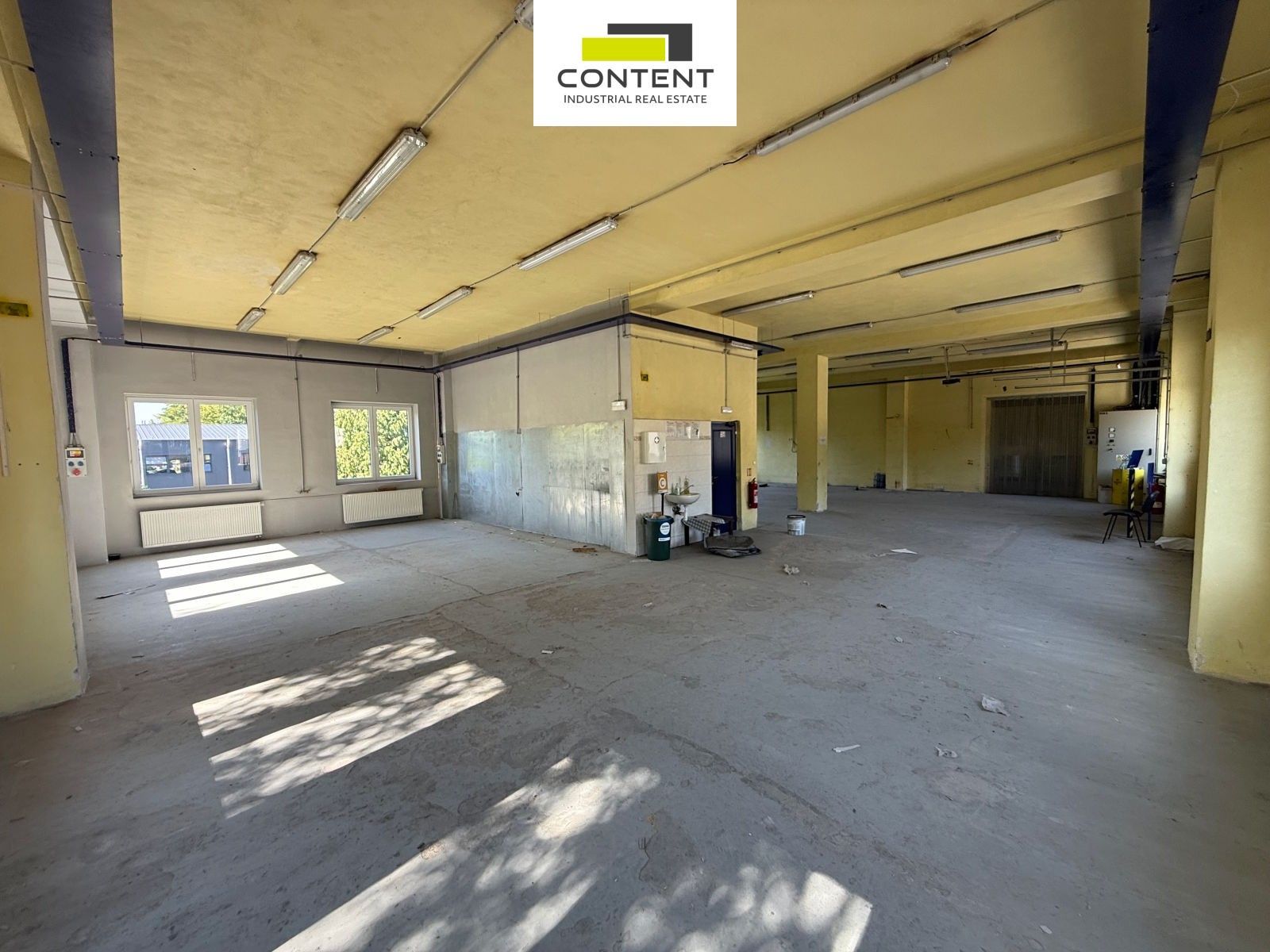 Pronájem komerčního prostoru 4770 m² - foto 12
