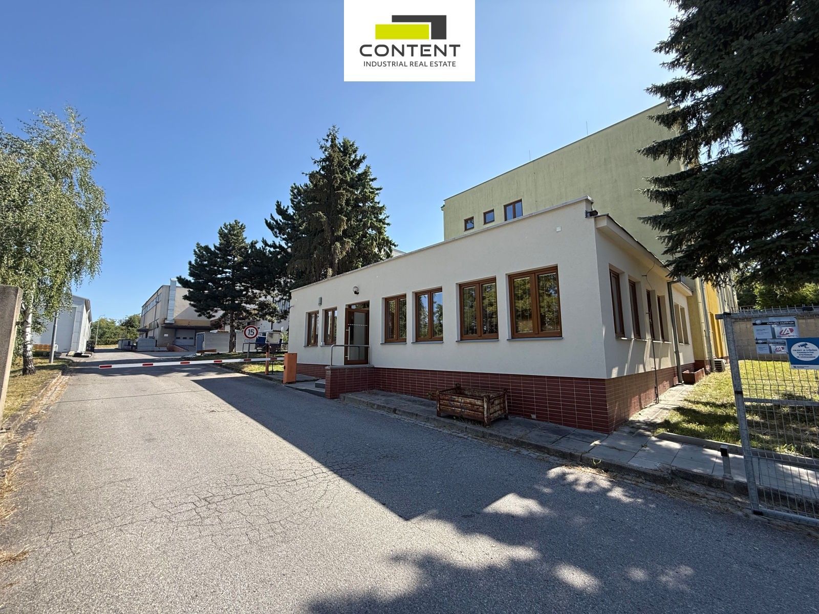 Pronájem komerčního prostoru 4770 m² - foto 20