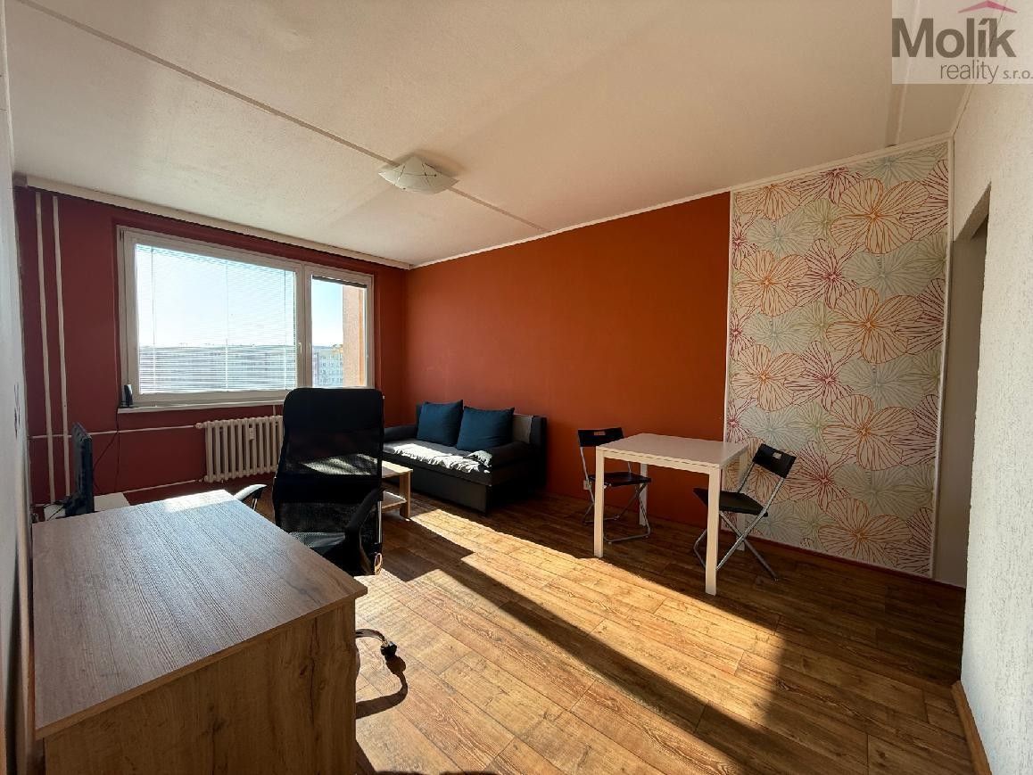 Pronájem bytu 2+kk 40 m² - foto 3