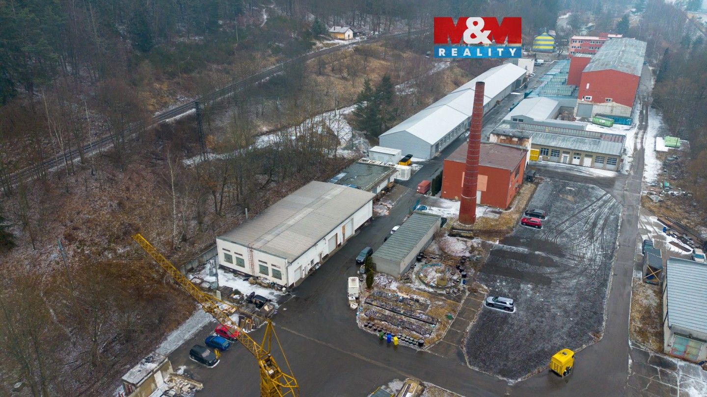 Prodej komerčního prostoru 1904 m² - foto 1
