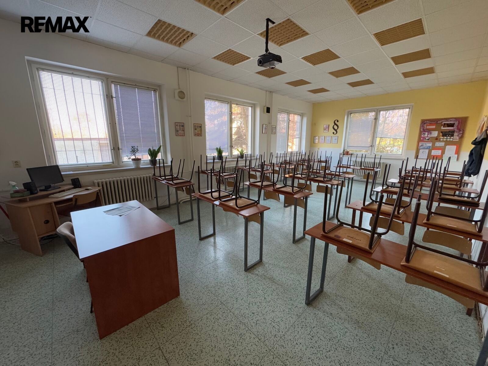 Prodej nemovitosti 1573 m² - foto 7