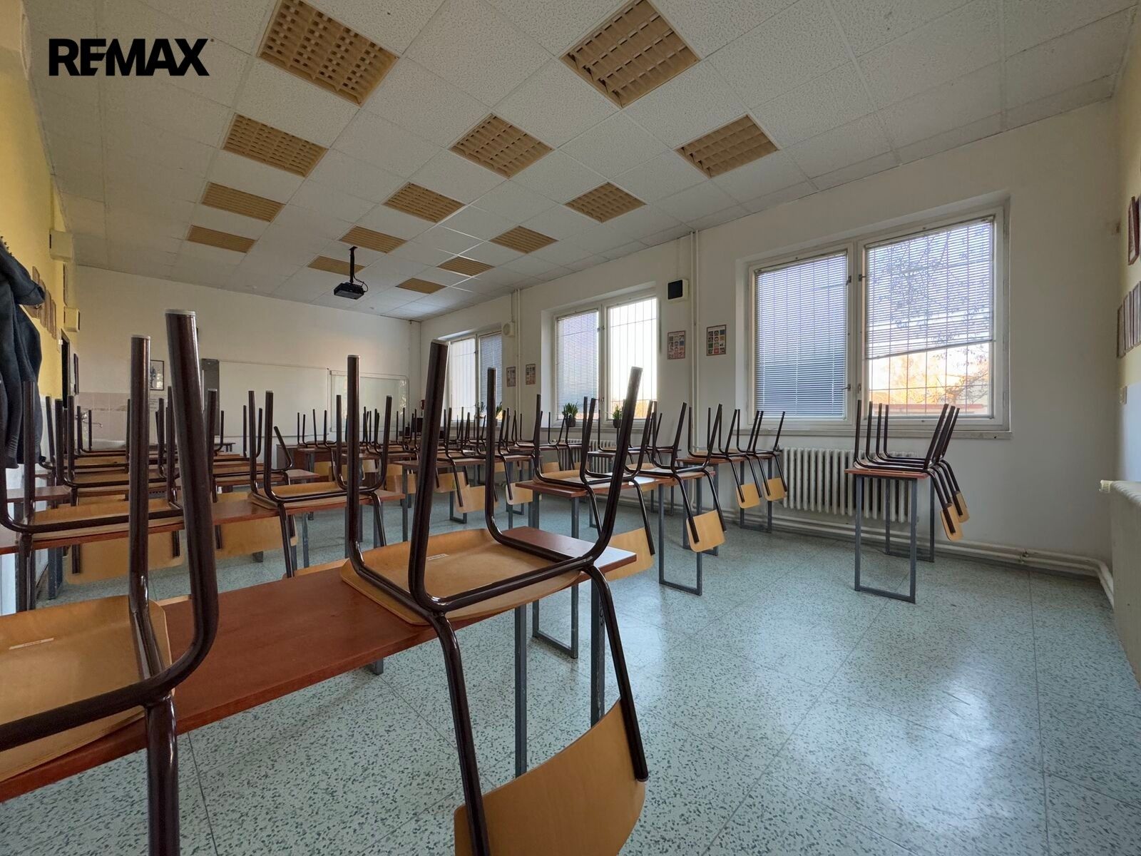 Prodej nemovitosti 1573 m² - foto 8