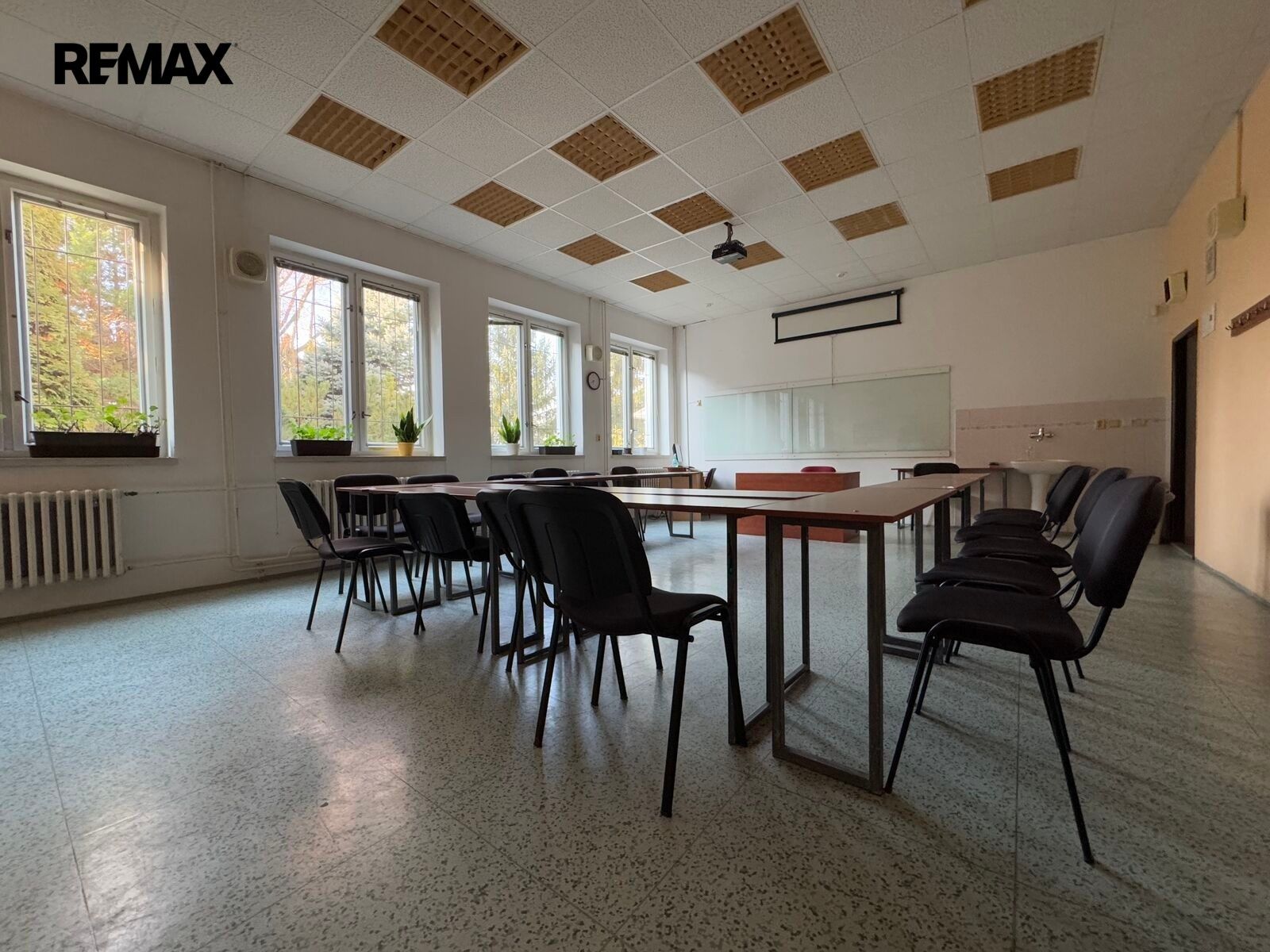 Prodej nemovitosti 1573 m² - foto 10