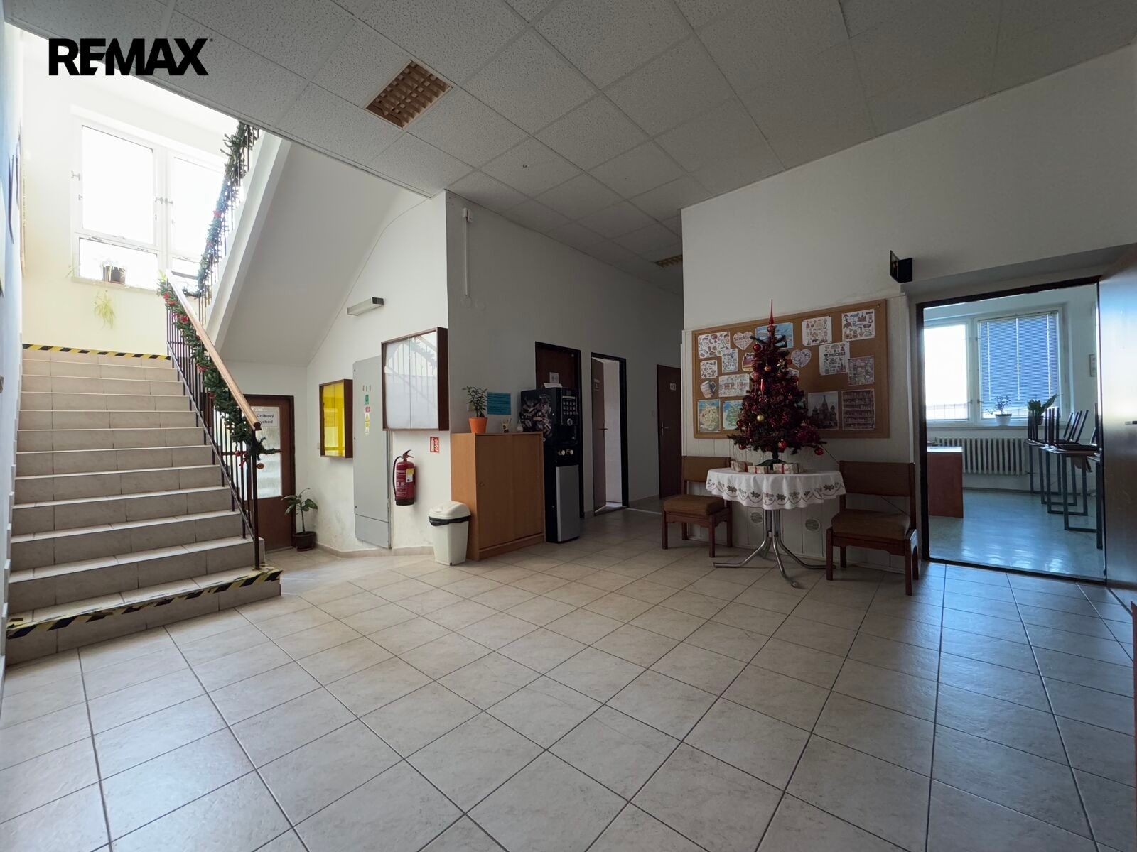 Prodej nemovitosti 1573 m² - foto 12
