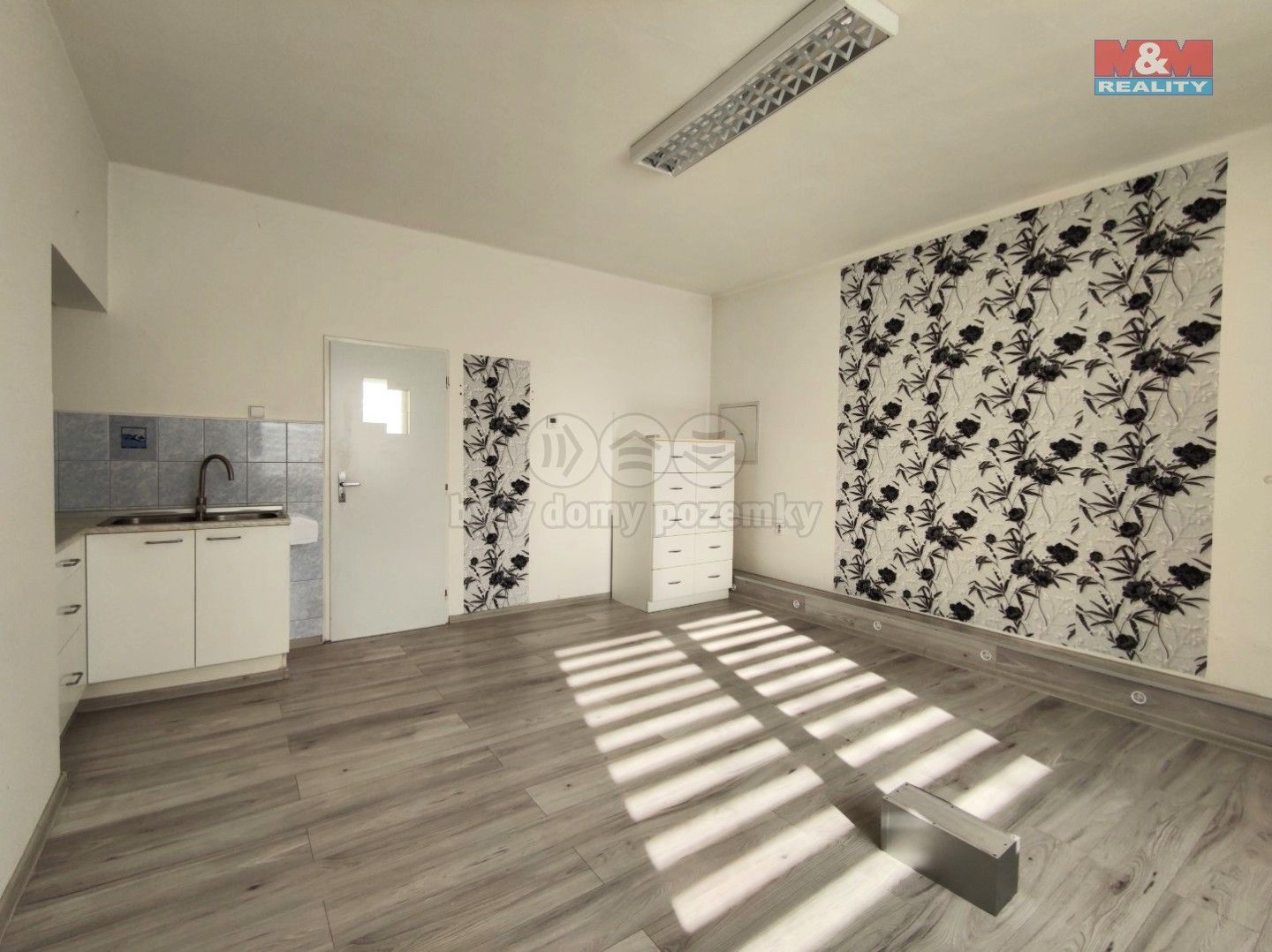 Pronájem komerčního prostoru 24 m² - foto 3