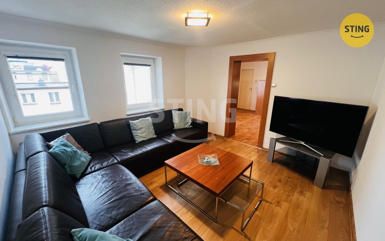 Pronájem bytu 2+1 50 m² - foto 4