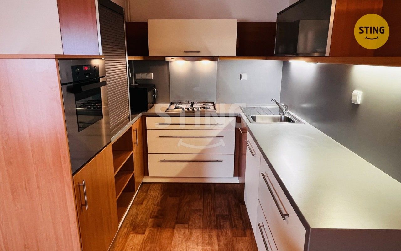 Pronájem bytu 2+1 50 m² - foto 6