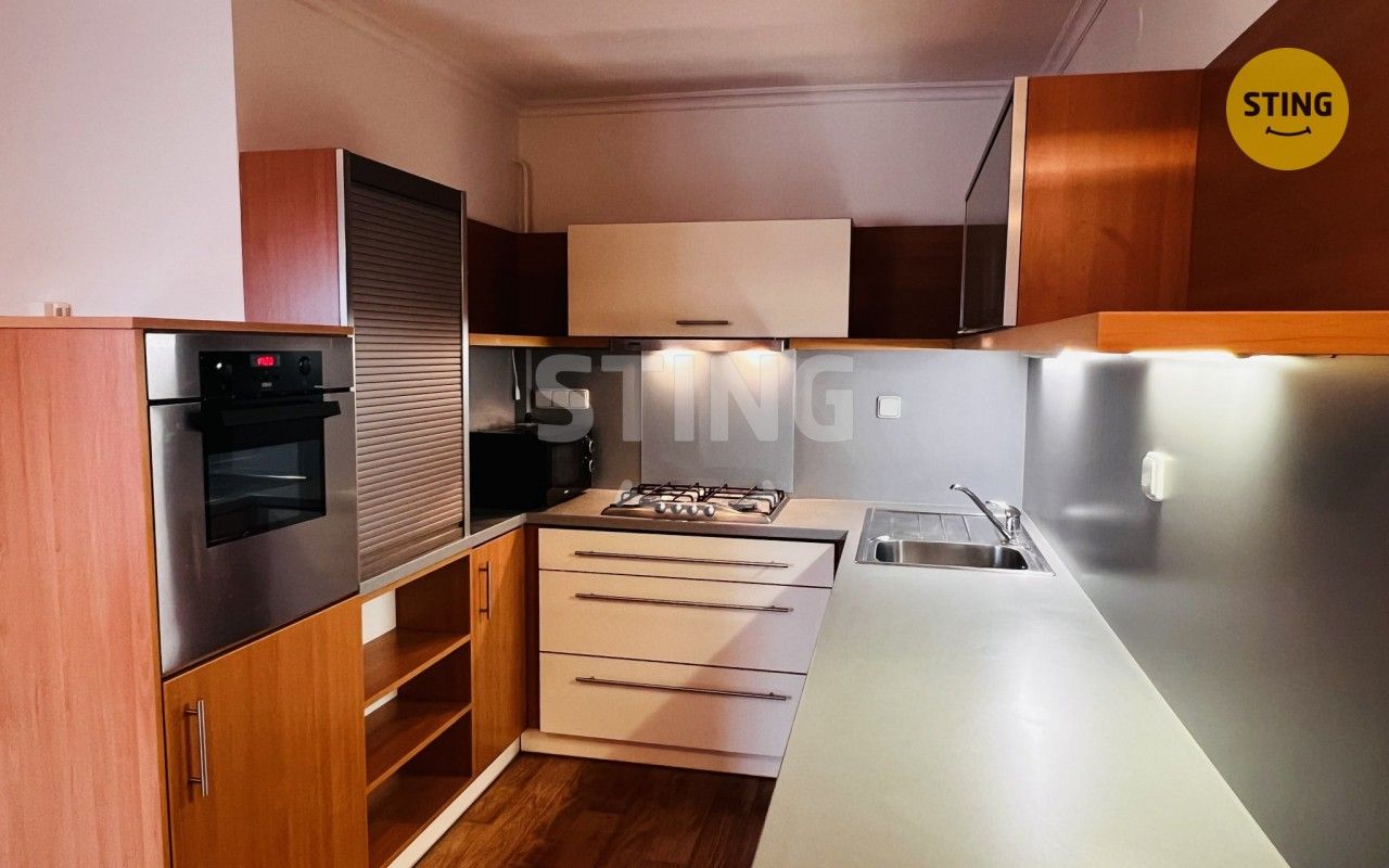 Pronájem bytu 2+1 50 m² - foto 7