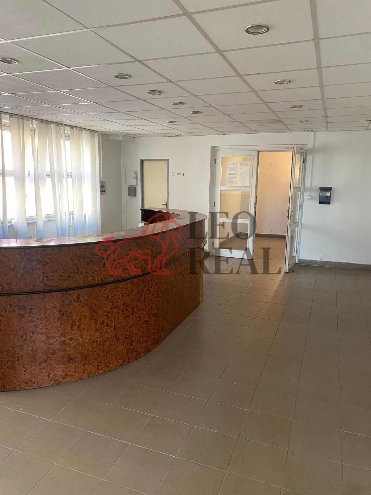 Prodej komerčního prostoru 1250 m² - foto 7