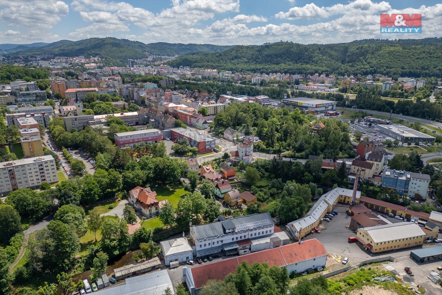 Prodej komerčního prostoru 2100 m² - foto 4
