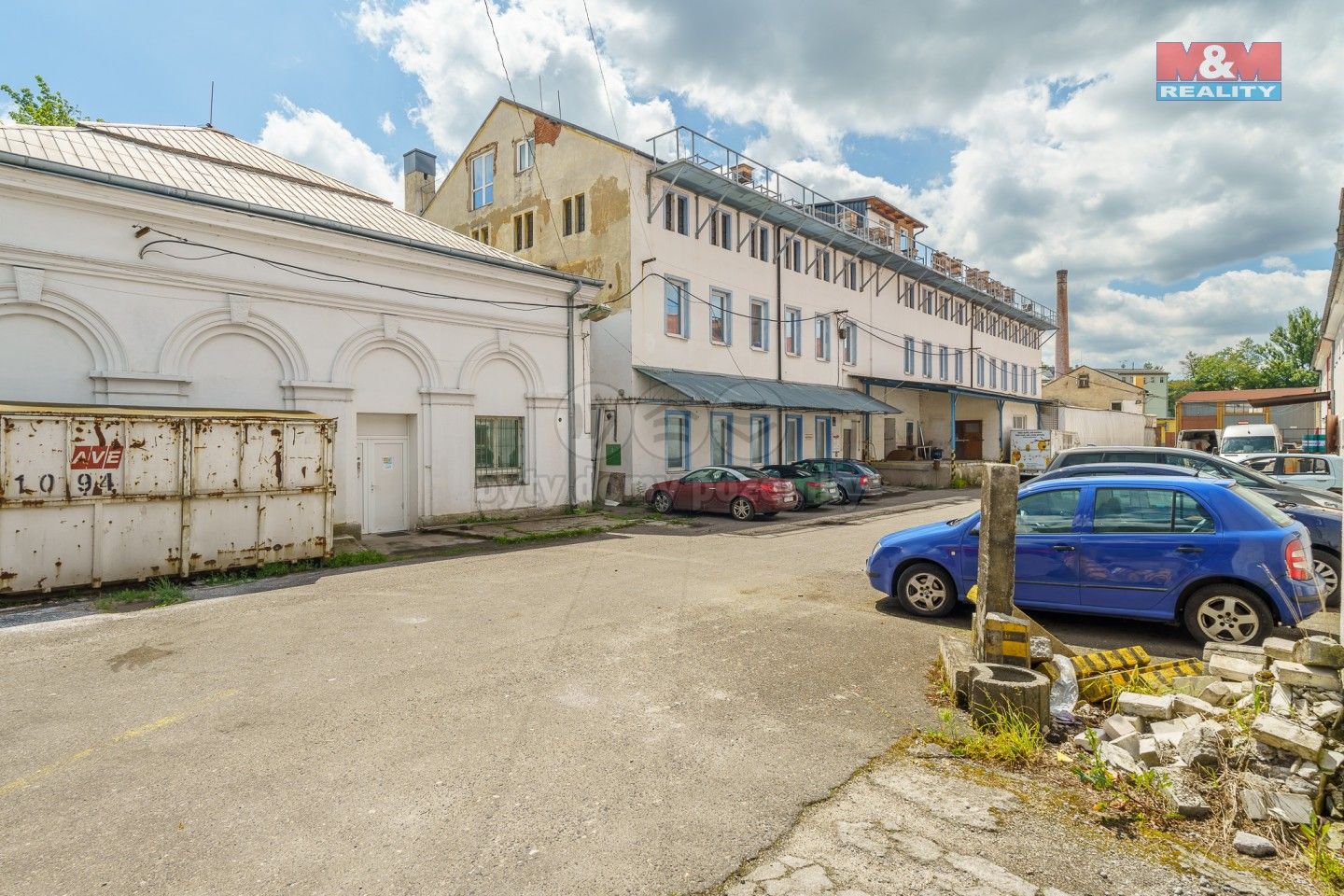 Prodej komerčního prostoru 2100 m² - foto 28