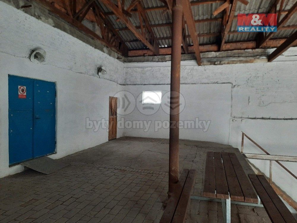 Pronájem komerčního prostoru 204 m² - foto 7