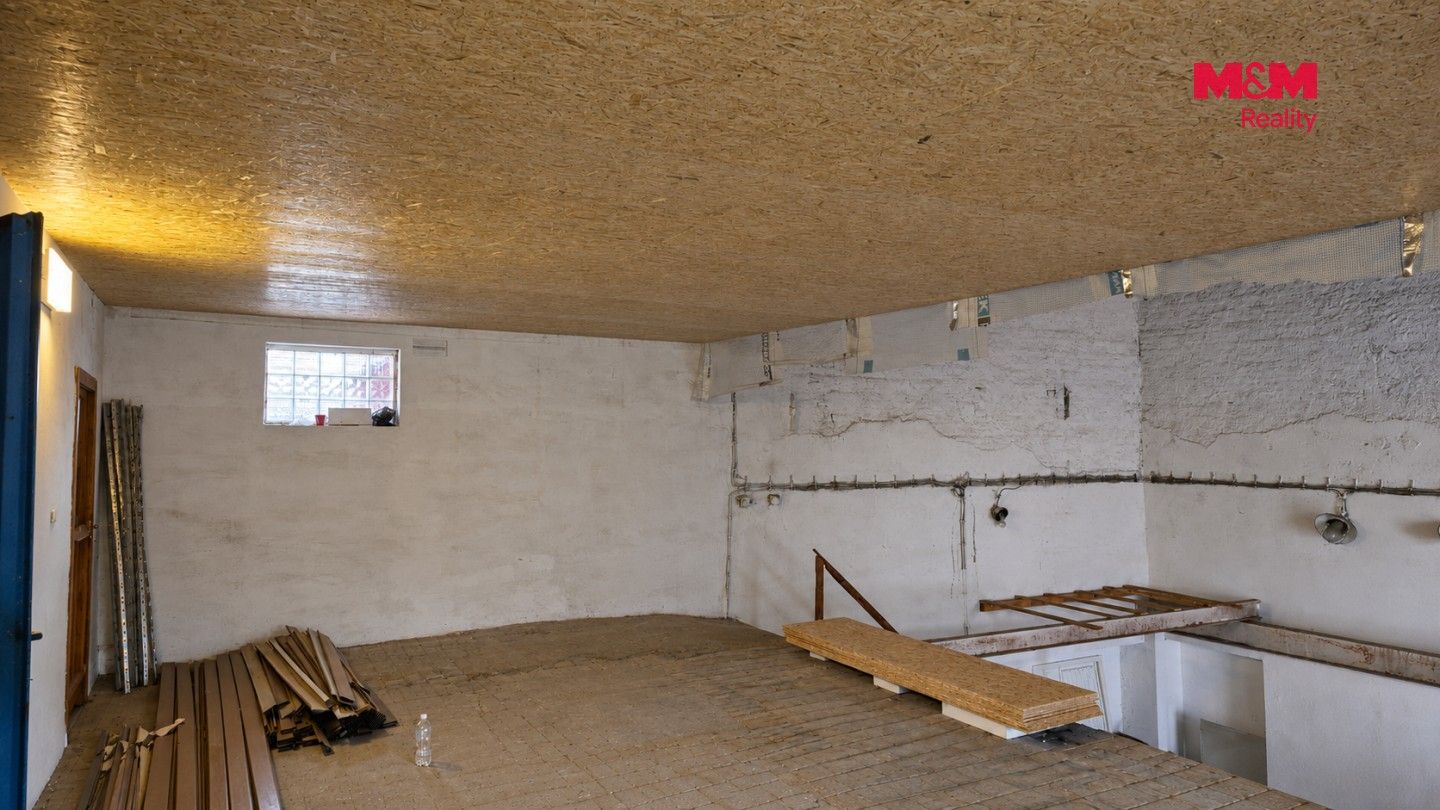 Pronájem komerčního prostoru 204 m² - foto 11