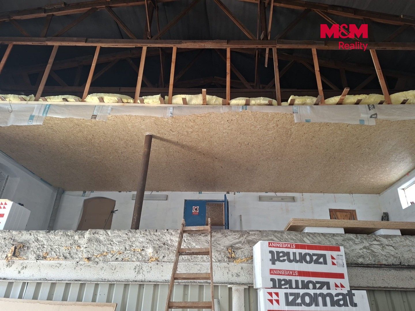 Pronájem komerčního prostoru 204 m² - foto 12