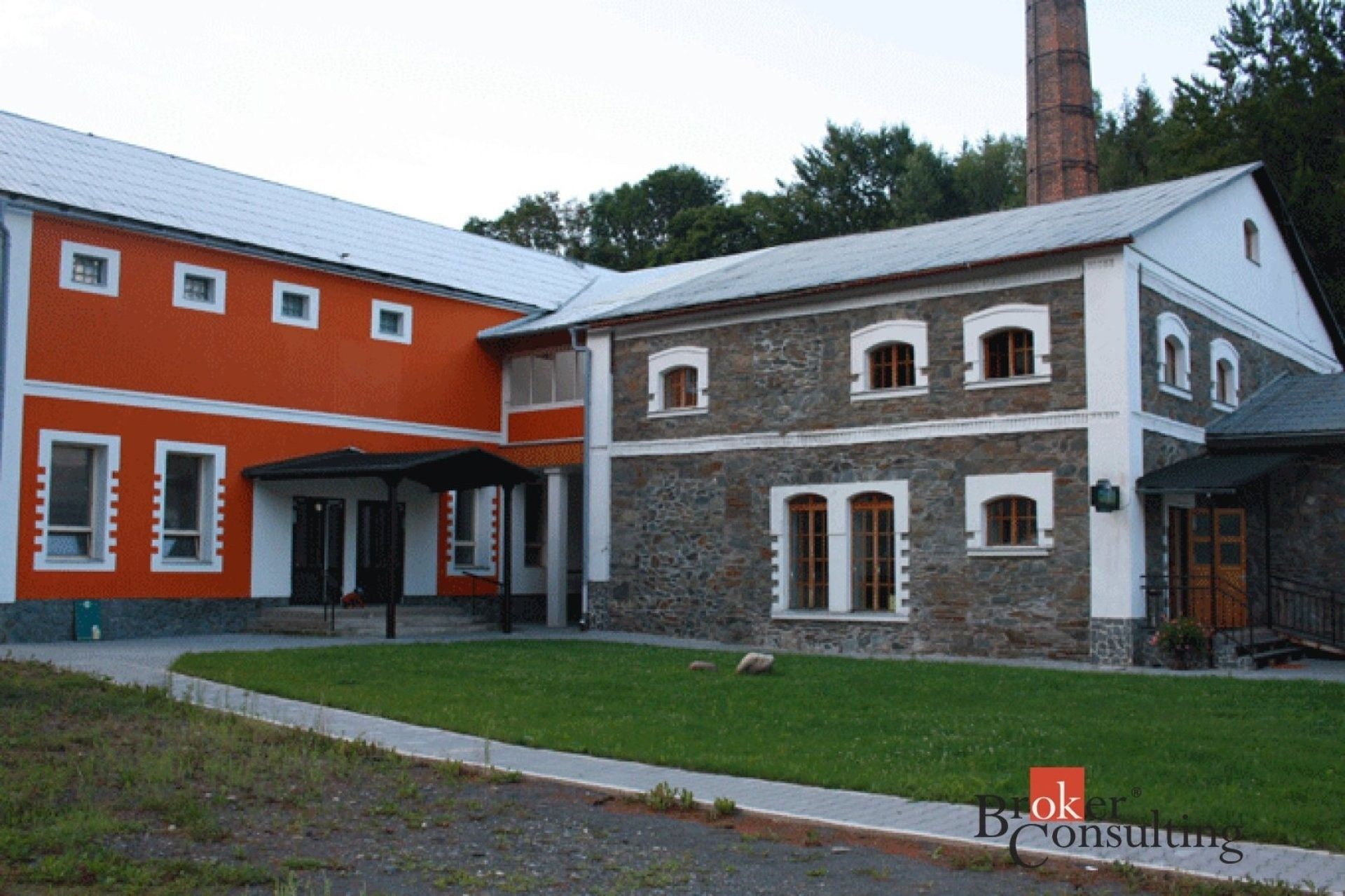 Prodej komerčního prostoru 2115 m² - foto 4