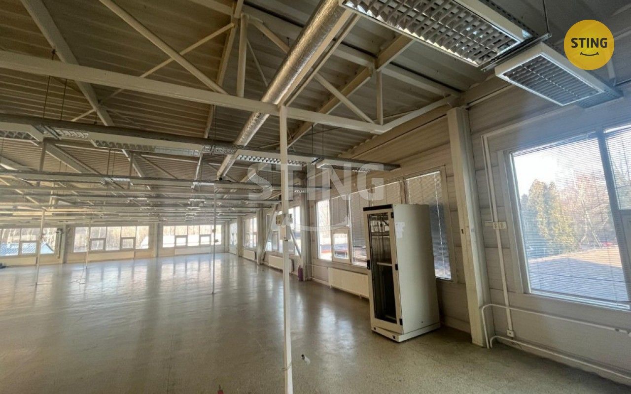 Pronájem komerčního prostoru 500 m² - foto 5