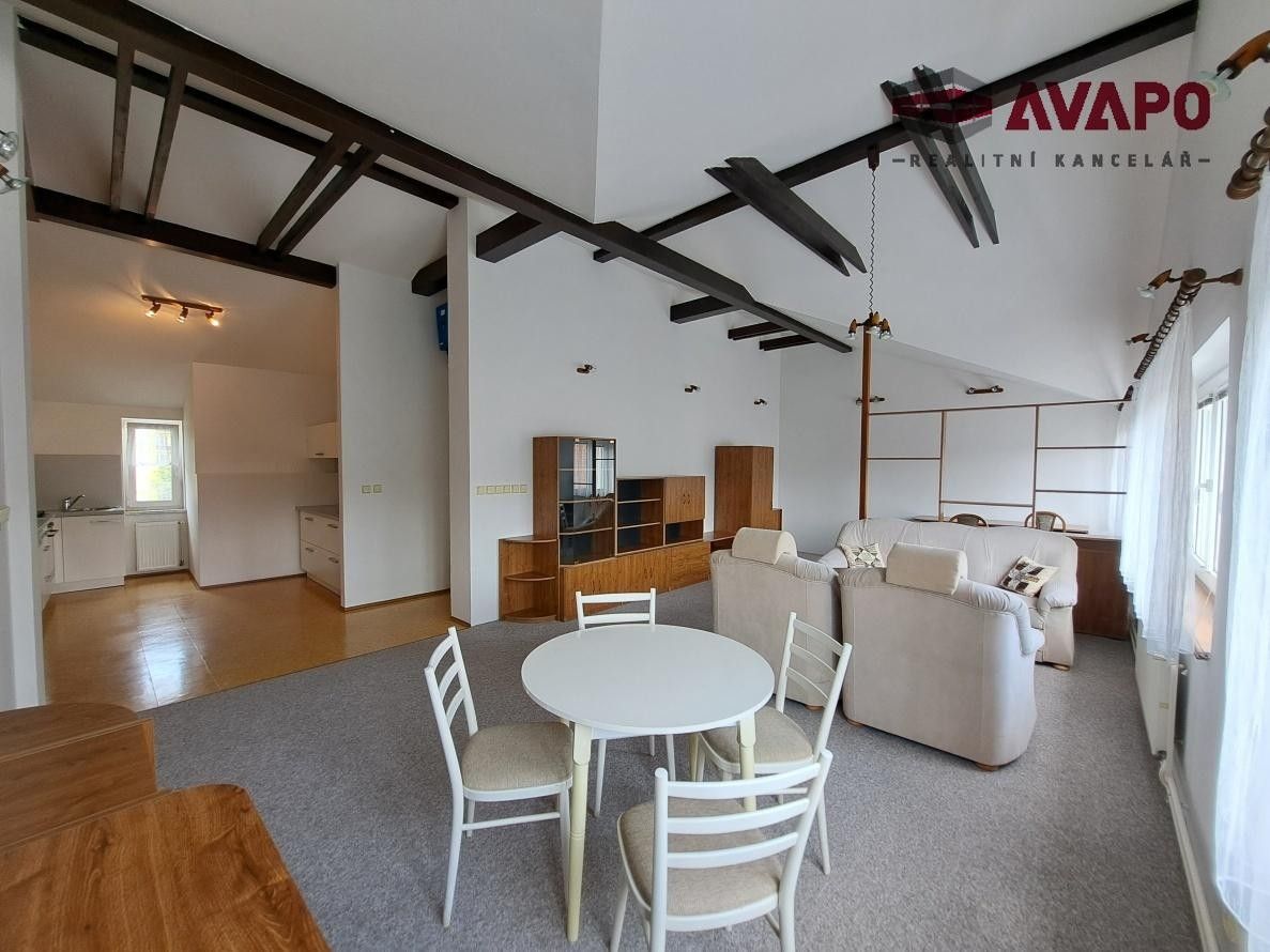 Pronájem bytu 2+kk 70 m² - foto 3