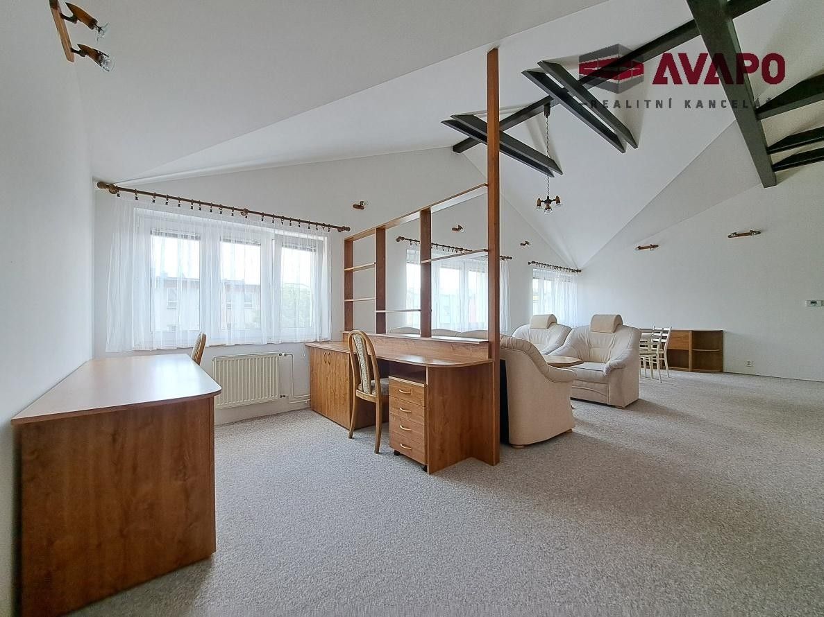 Pronájem bytu 2+kk 70 m² - foto 5