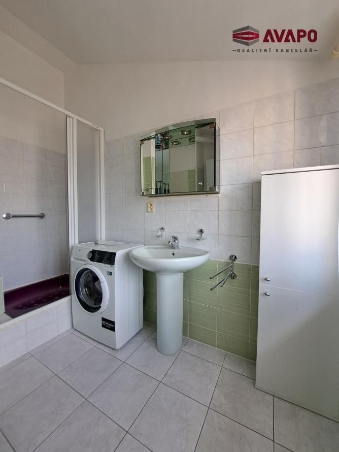 Pronájem bytu 2+kk 70 m² - foto 12
