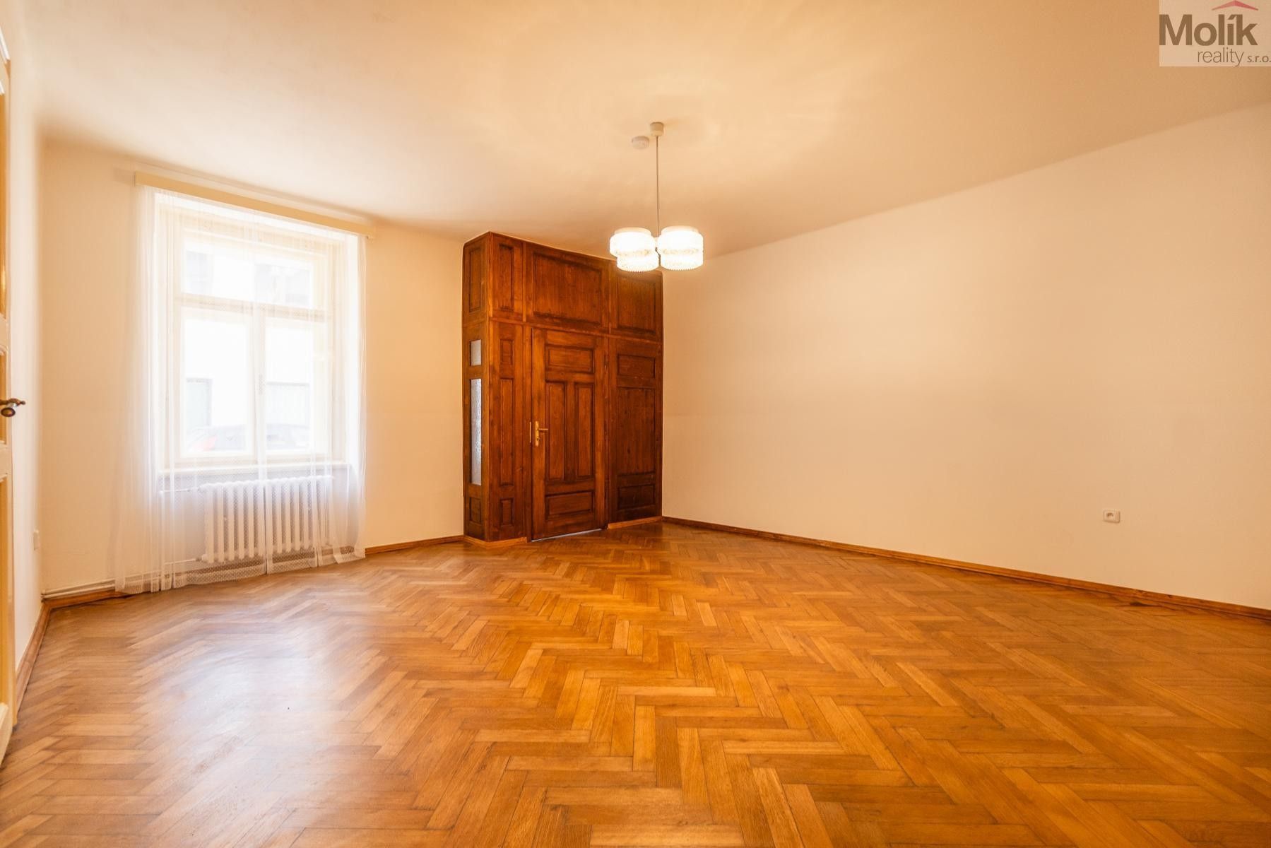 Prodej nemovitosti 326 m² - foto 7