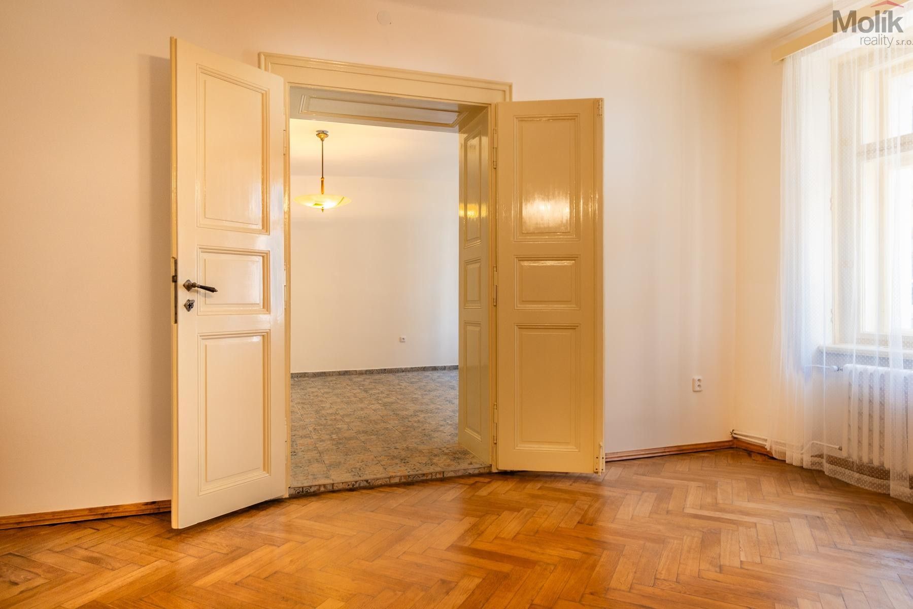 Prodej nemovitosti 326 m² - foto 5