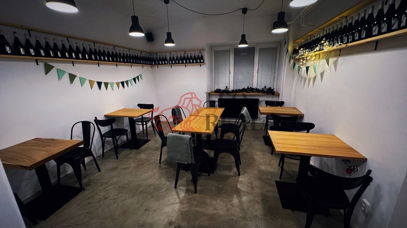 Pronájem komerčního prostoru 56 m² - foto 2