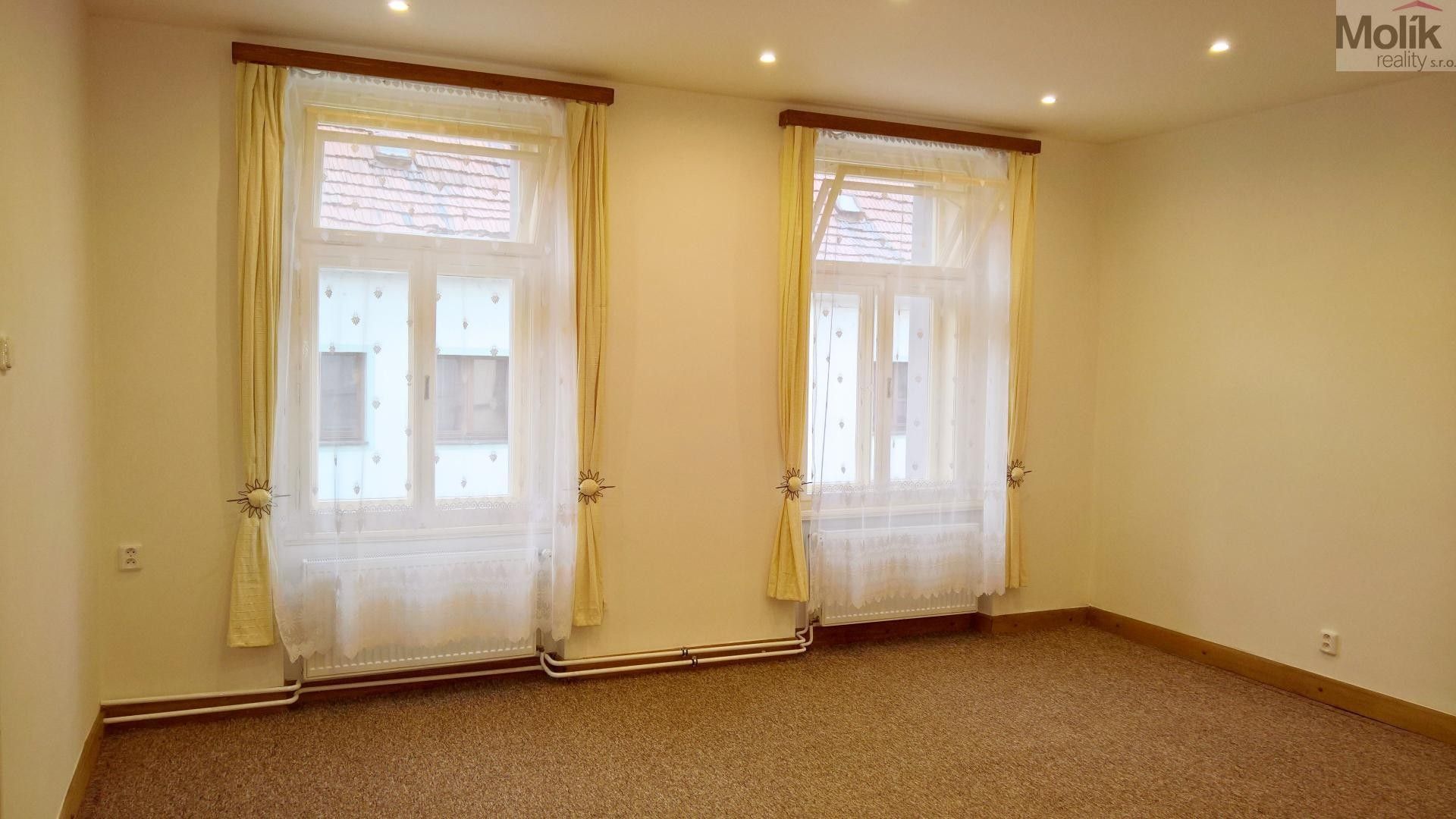 Prodej nemovitosti 326 m² - foto 20