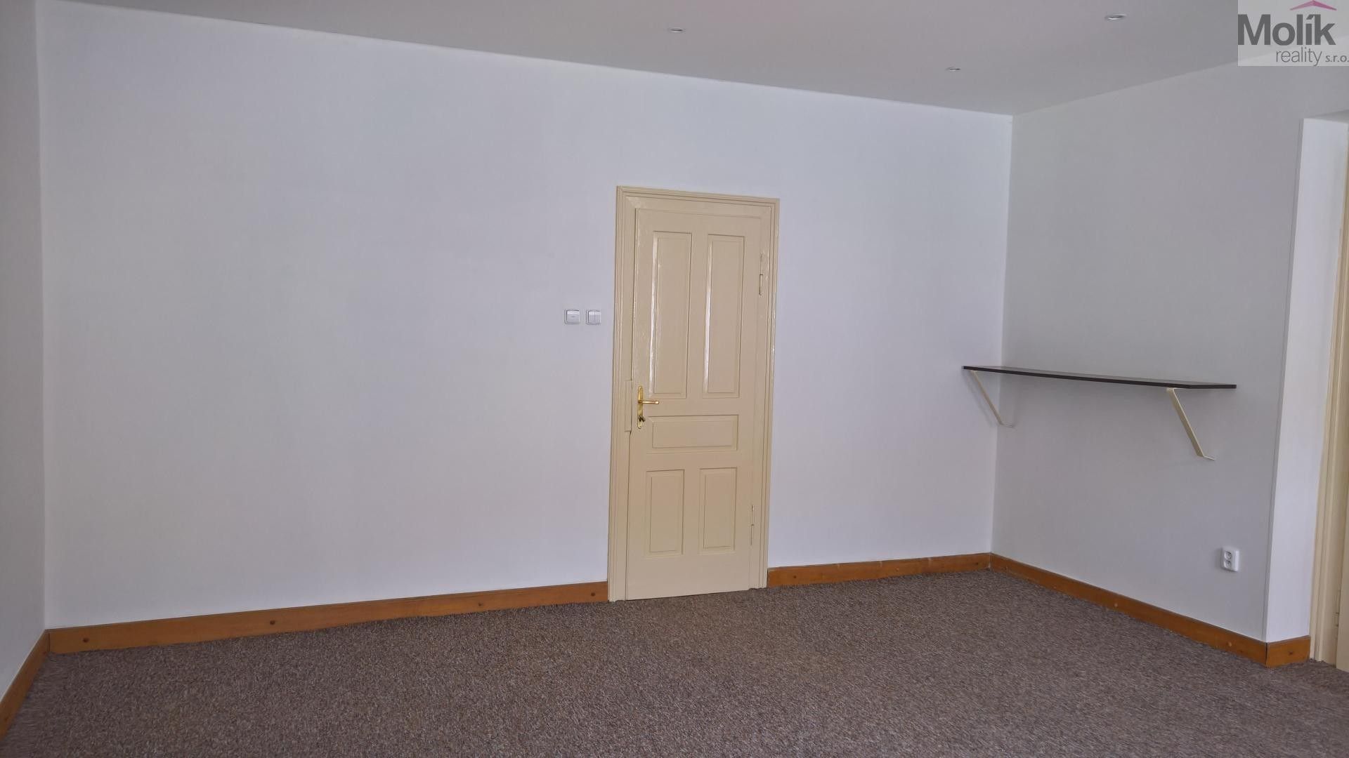 Prodej nemovitosti 326 m² - foto 19
