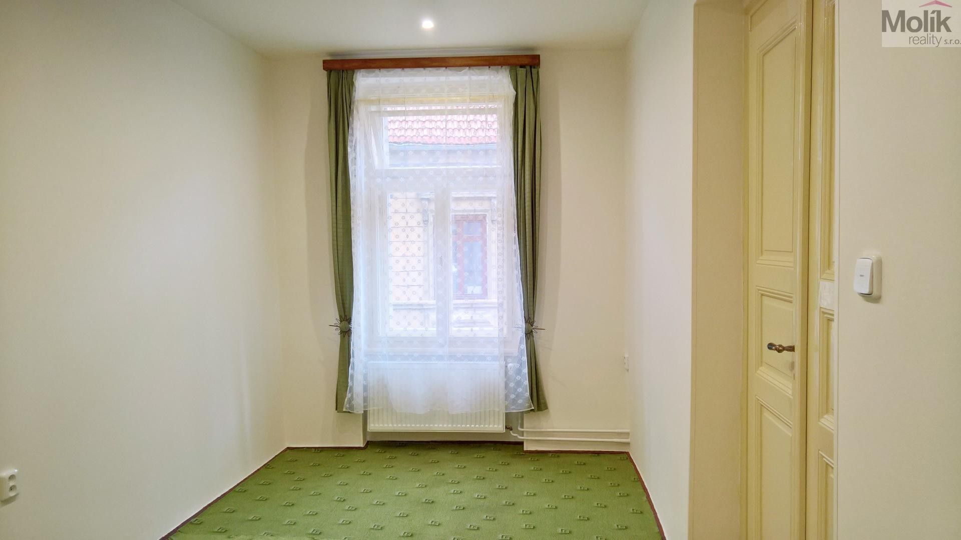 Prodej nemovitosti 326 m² - foto 25