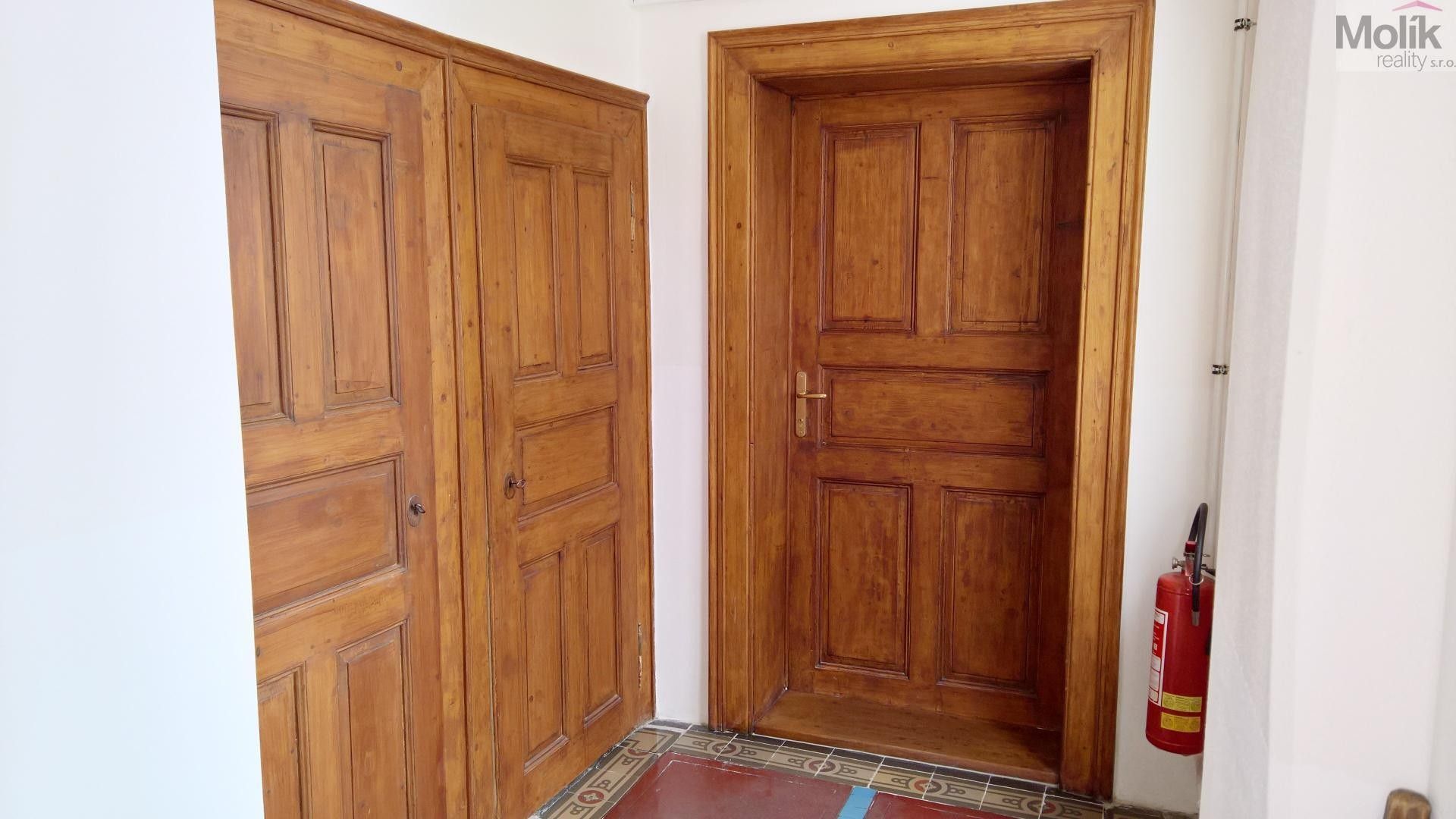 Prodej nemovitosti 326 m² - foto 30