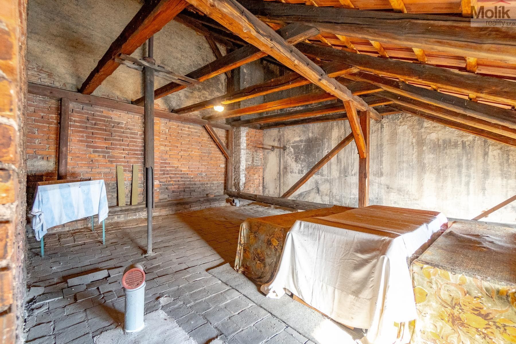 Prodej nemovitosti 326 m² - foto 29