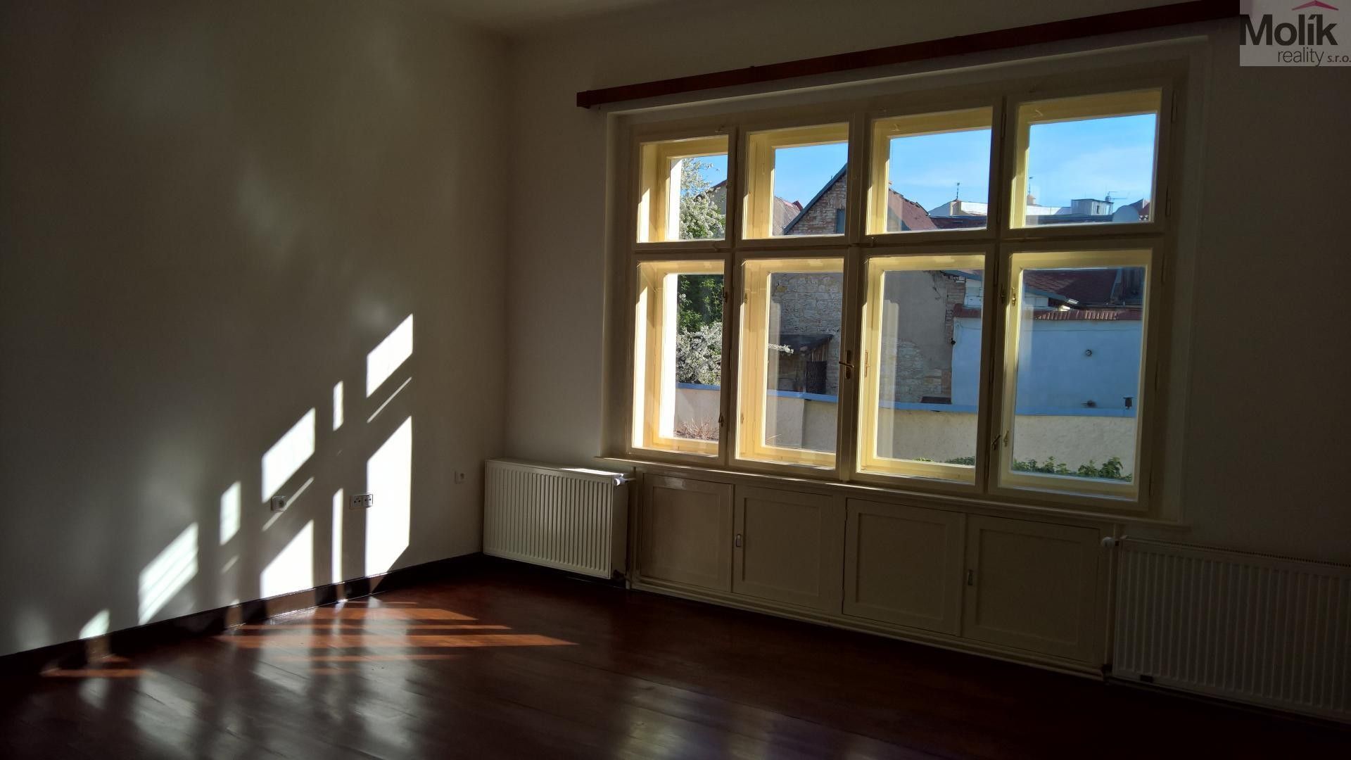 Prodej nemovitosti 326 m² - foto 33