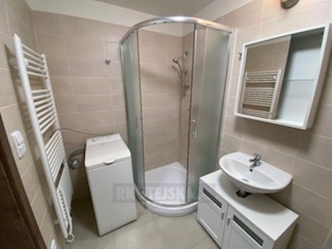 Pronájem bytu 2+kk 43 m² - foto 10
